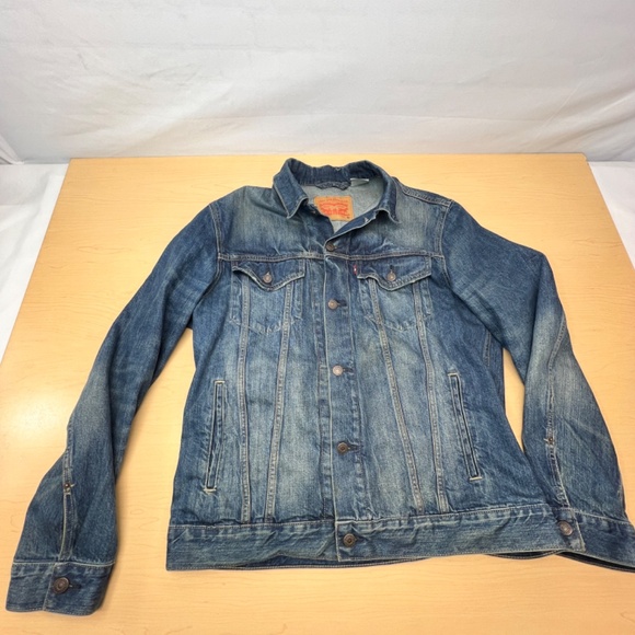 Excellent Condition LEVI'S Button Up denim Trucker Jacket Size: XL - Picture 8 of 16